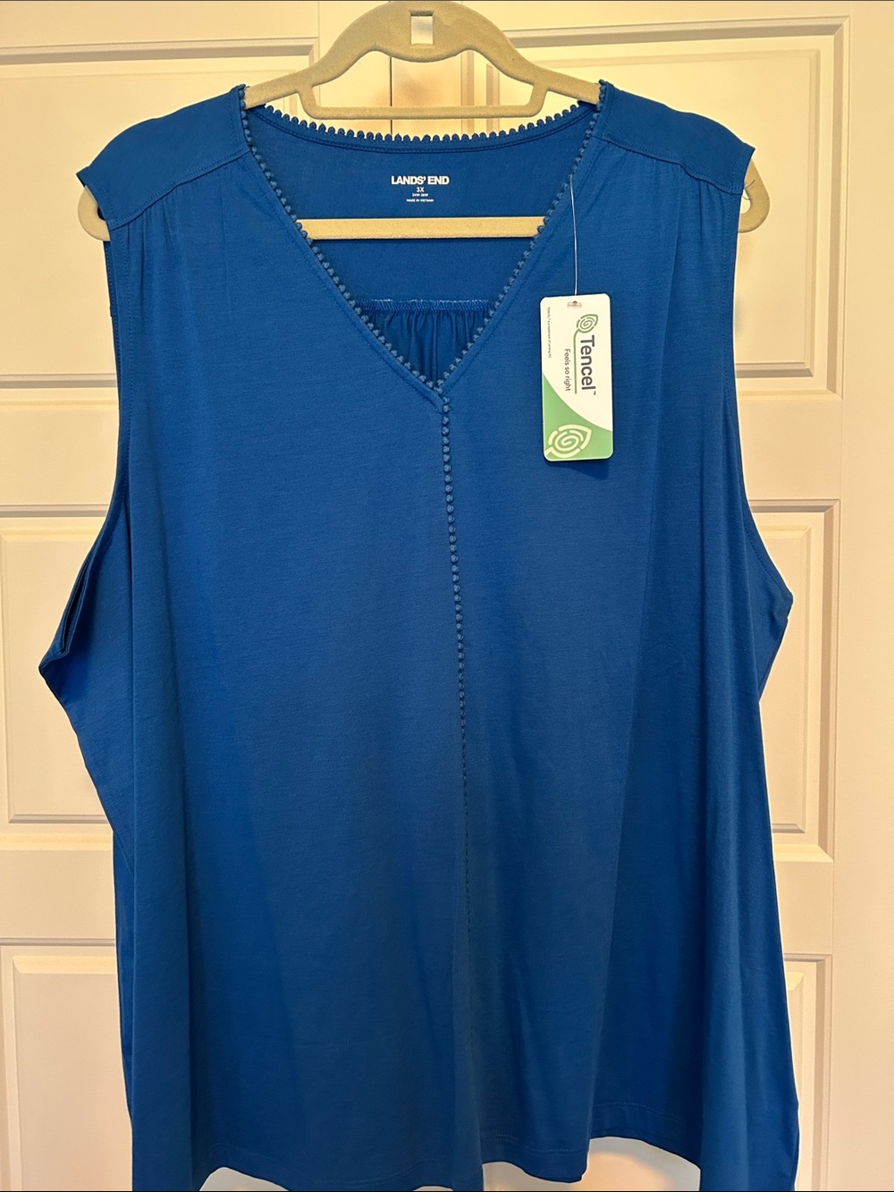 Lands' End Women's Royal Blue Sleeveless V-Neck Tank